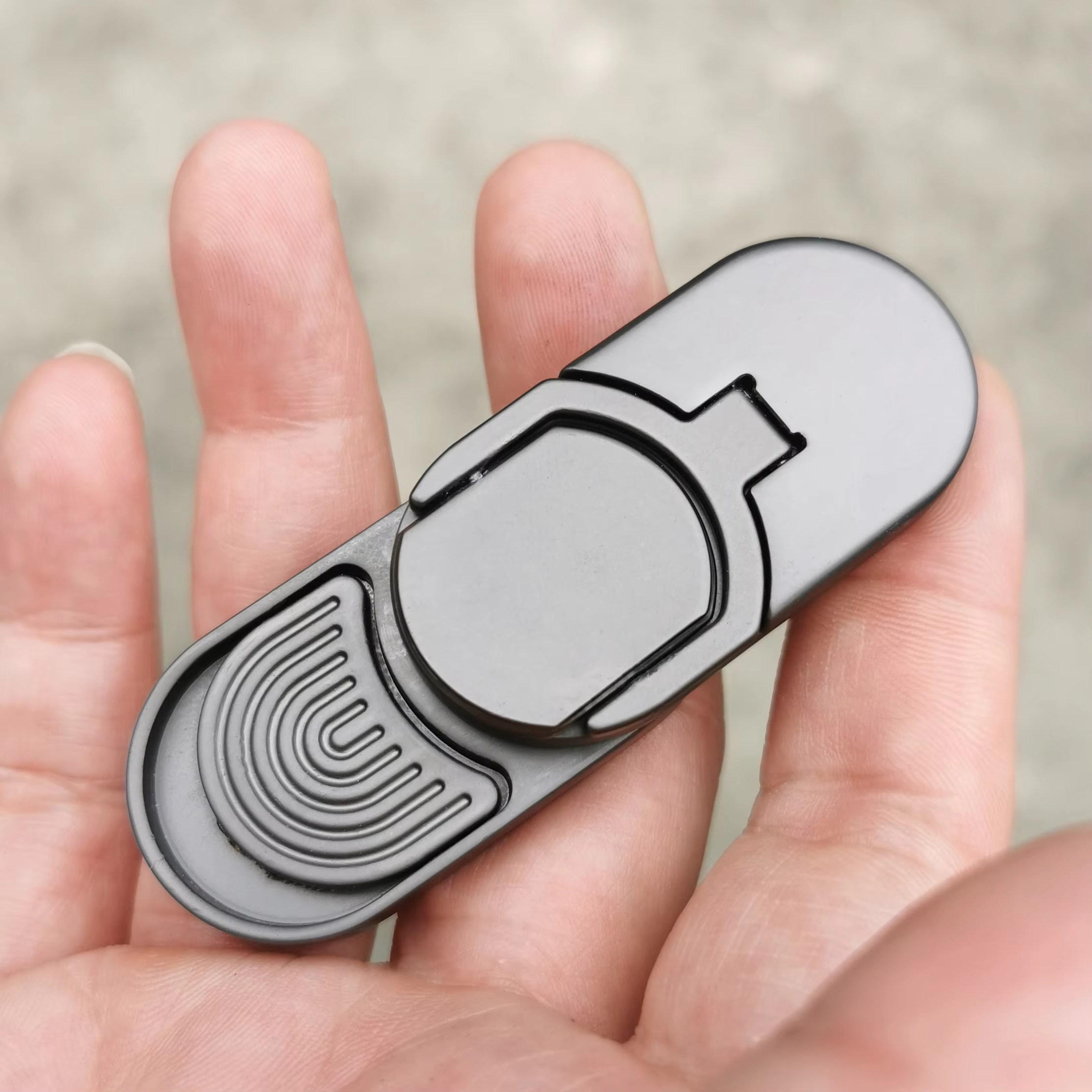 S5f6e1f87909a49d1a5ff87d572fb1dbdH.png Men's Pocket Toilet - Image 1